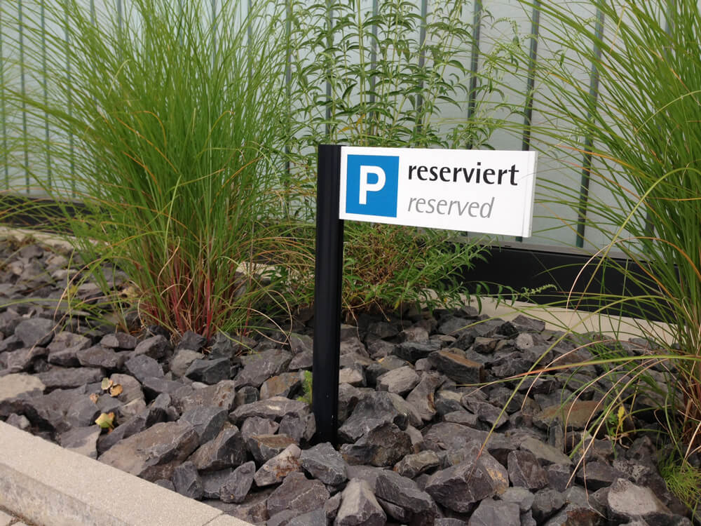 Hochwertige Parkplatzreservierer